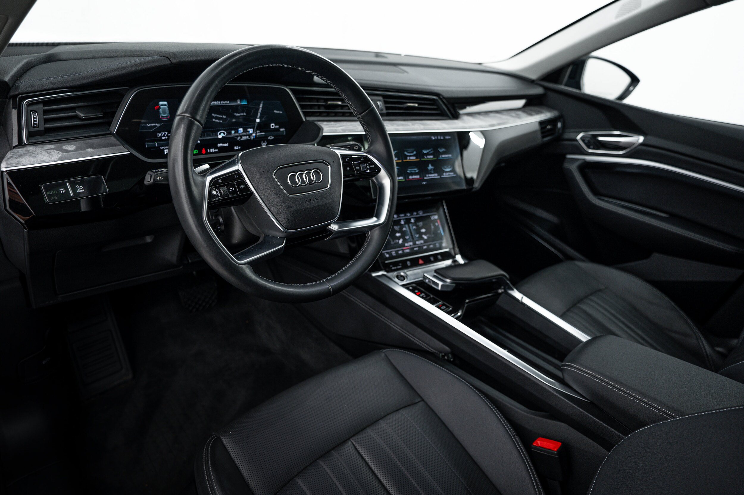 Certified 2024 Audi Q8 e-tron Premium Plus AWD/4WD image 8