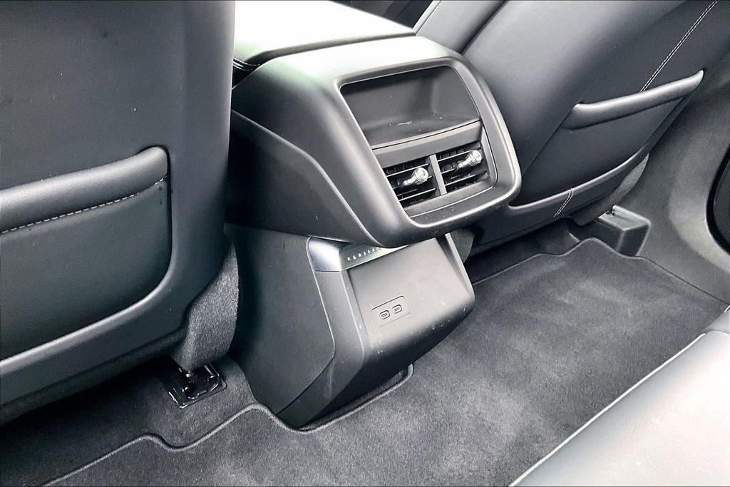 Used 2024 Cadillac Lyriq Tech AWD/4WD image 24