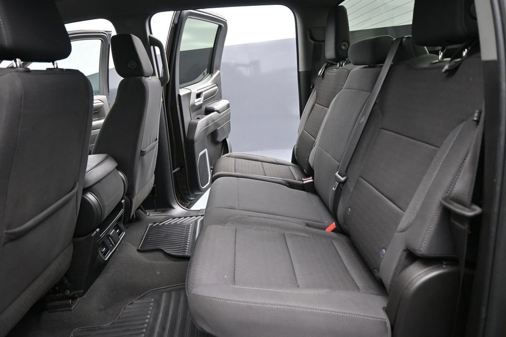 Used 2023 Chevrolet Silverado 1500 LT RWD image 19
