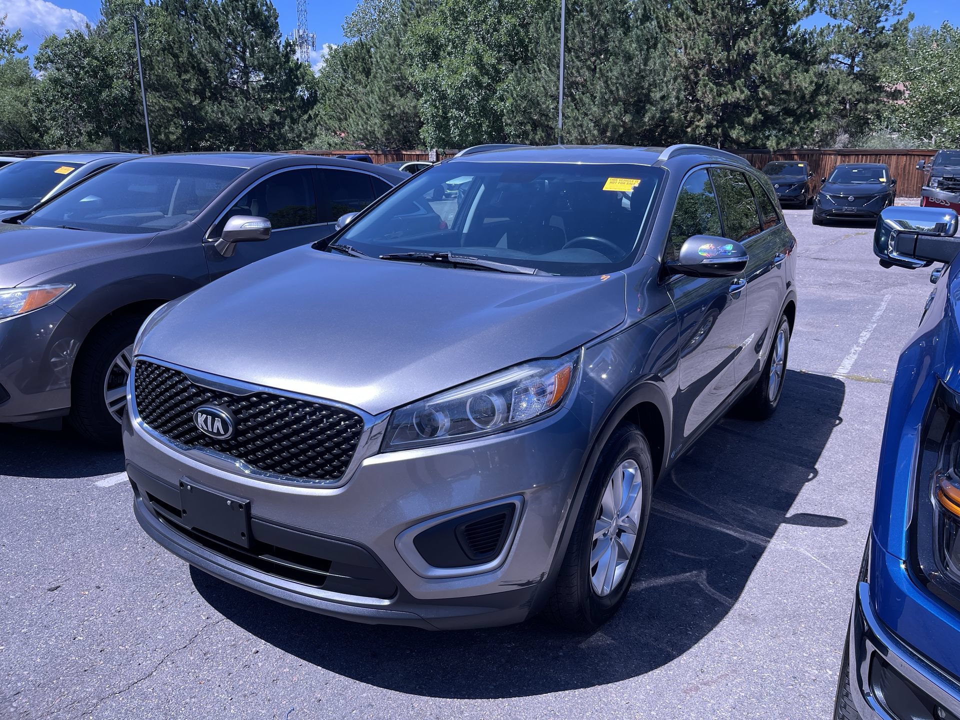 Used 2016 Kia Sorento AWD w/ LX Convenience Package image 2
