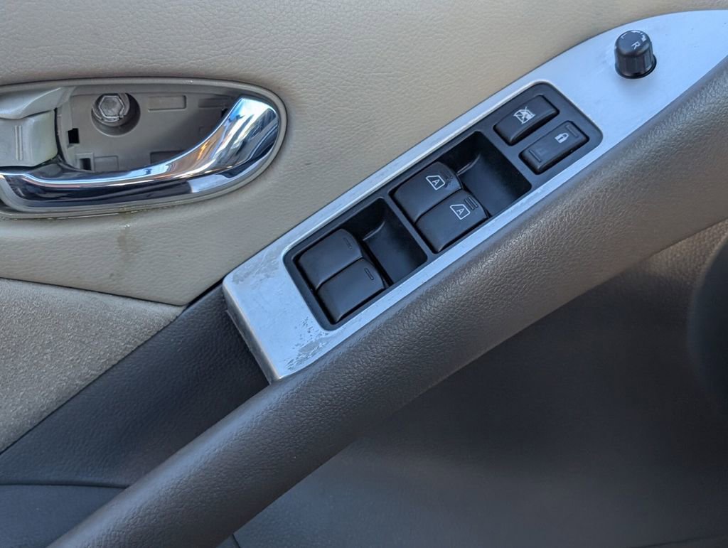 Used 2014 Nissan Murano SV image 28