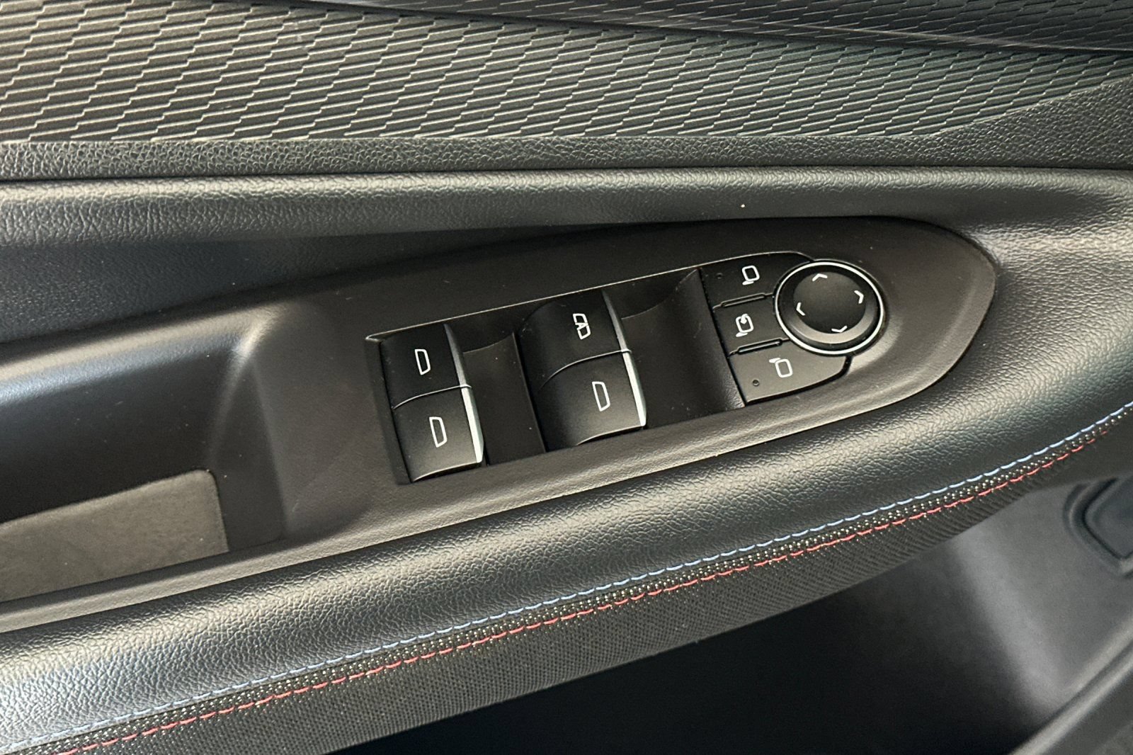 Used 2024 Chevrolet Blazer EV RS AWD/4WD image 12