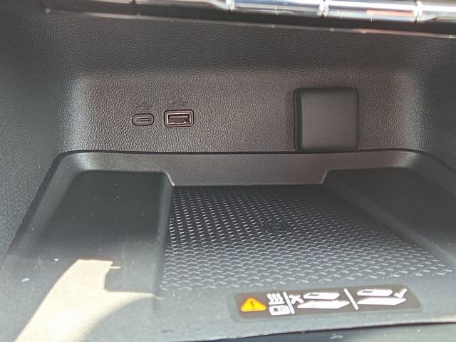 New 2026 Chevrolet Traverse LT image 37