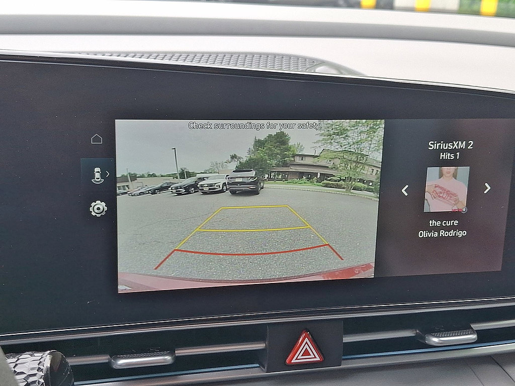 Certified 2024 Hyundai Elantra Blue FWD image 15