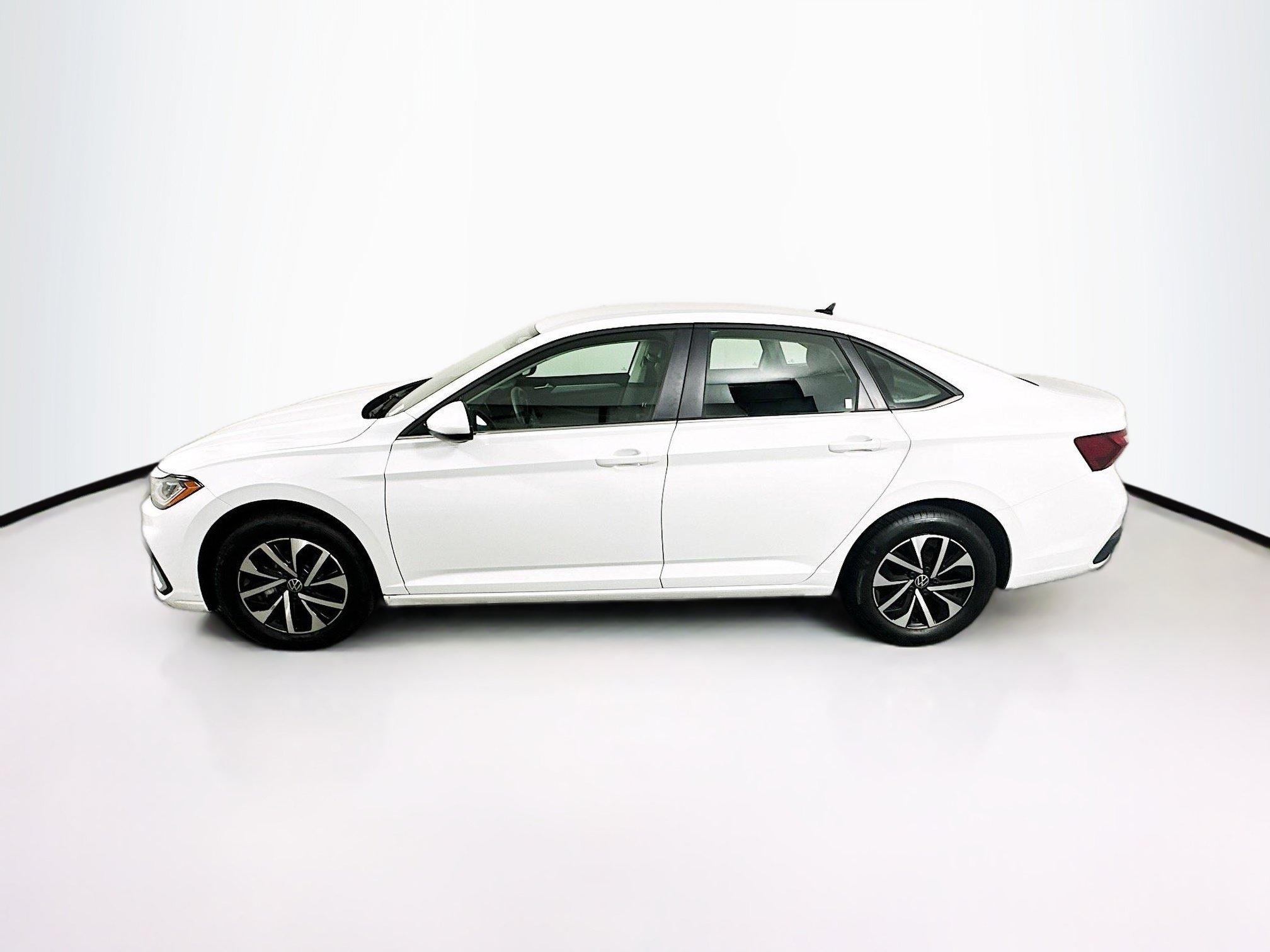 Used 2025 Volkswagen Jetta S FWD image 4