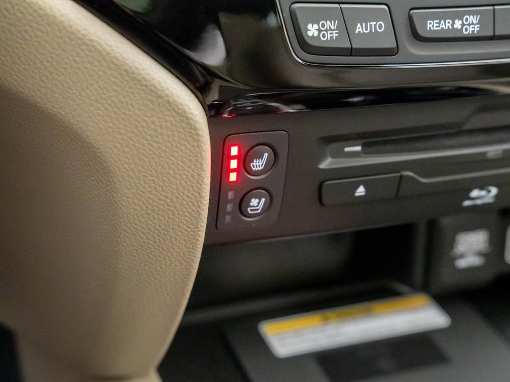 Certified 2019 Honda Pilot Elite image 27