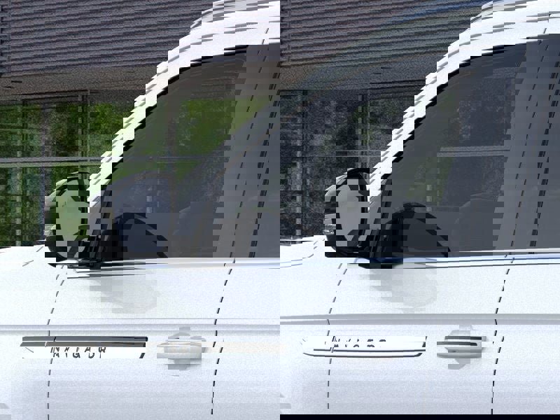 New 2025 Lincoln Navigator Reserve image 19