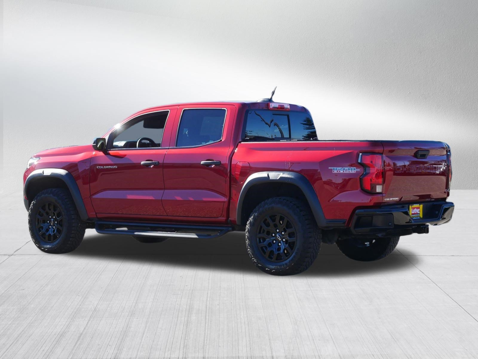 Used 2024 Chevrolet Colorado Trail Boss w/ Advanced Trailering Package AWD/4WD image 5