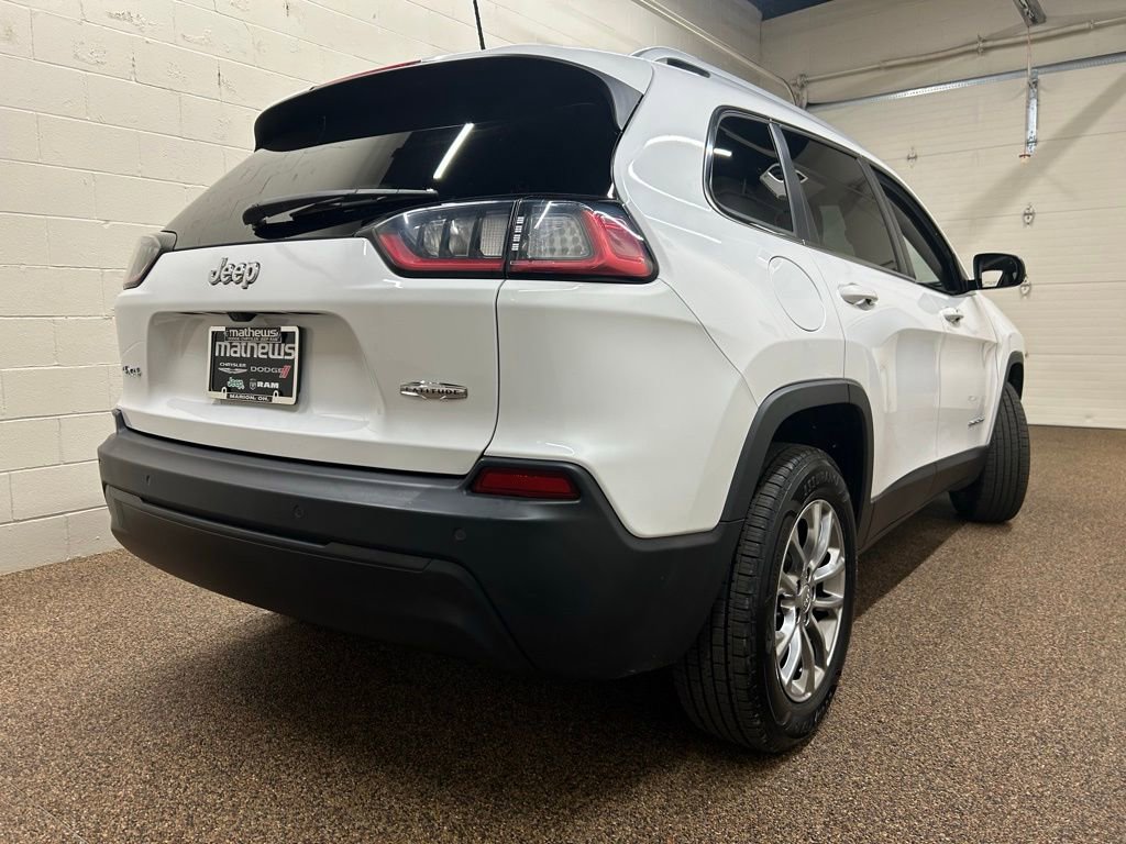 Used 2019 Jeep Cherokee Latitude Plus w/ Cold Weather Group image 2