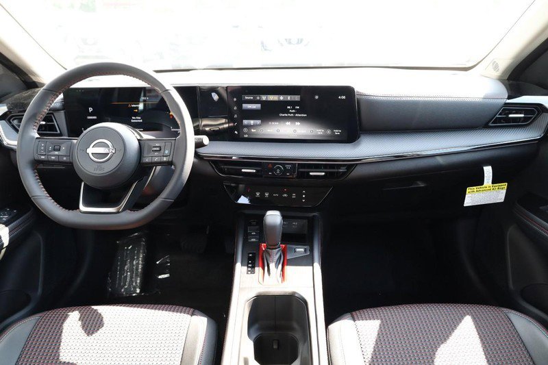 New 2025 Nissan Kicks SR image 22