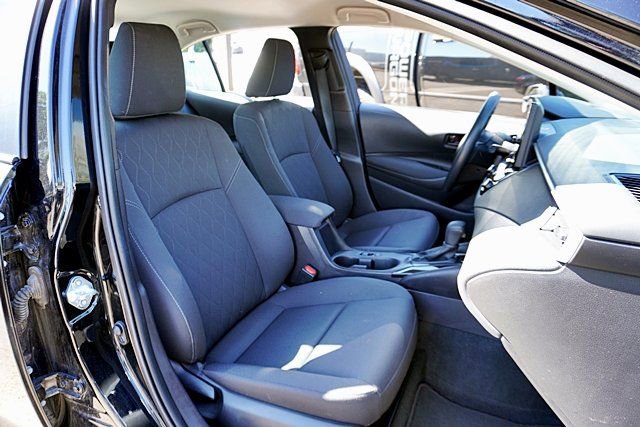 Used 2025 Toyota Corolla LE image 12