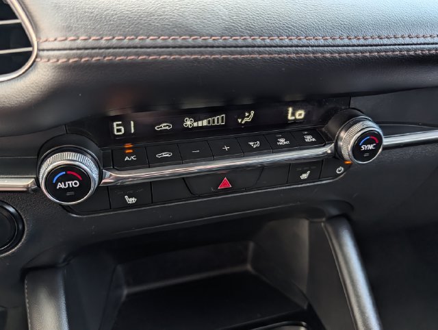 Used 2025 MAZDA MAZDA3 s FWD image 23