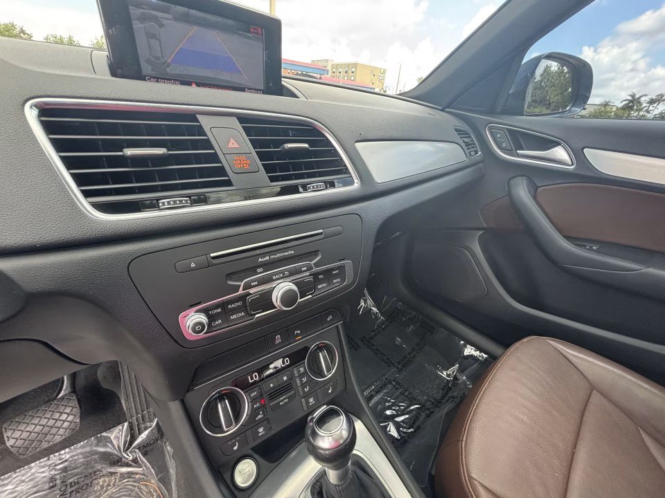Used 2018 Audi Q3 2.0T Premium FWD image 15