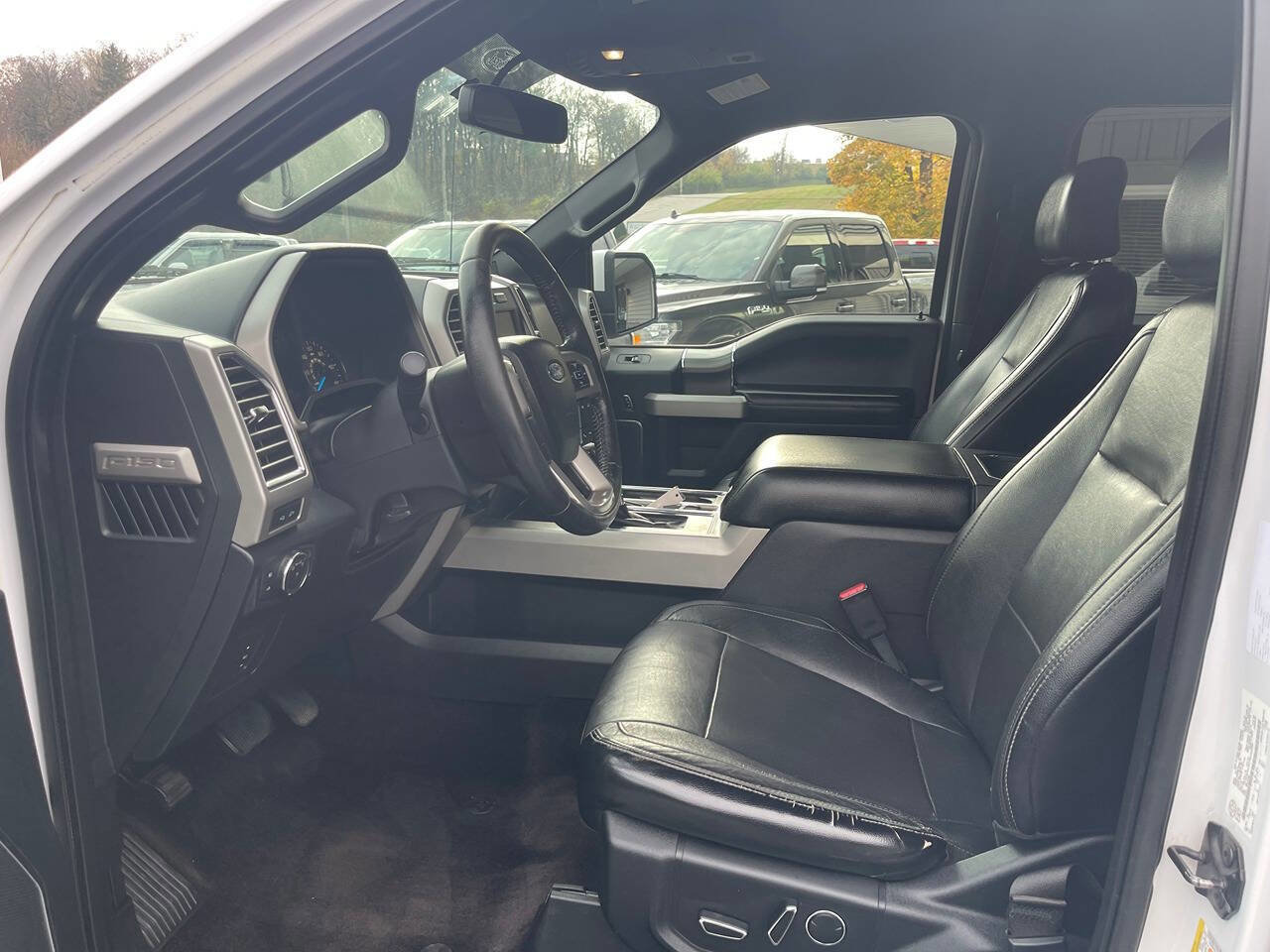 Used 2015 Ford F150 Lariat w/ Equipment Group 501A Mid AWD/4WD image 15