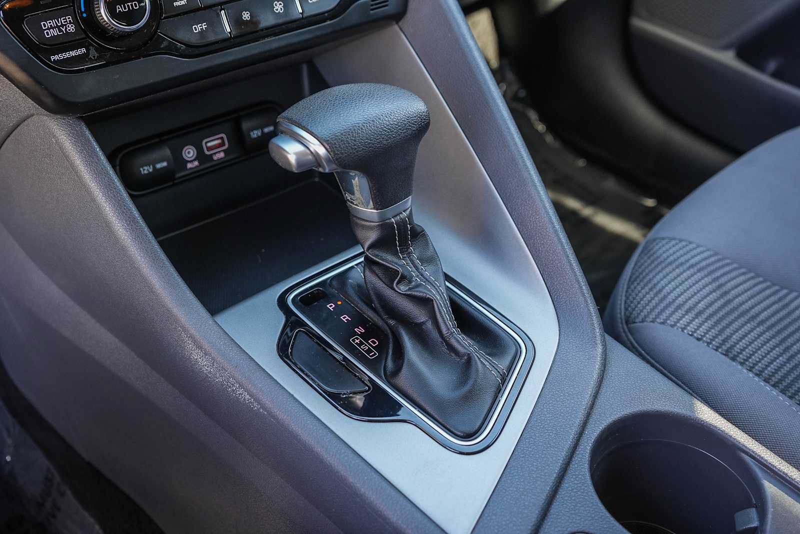 Used 2019 Kia Niro LX FWD image 19