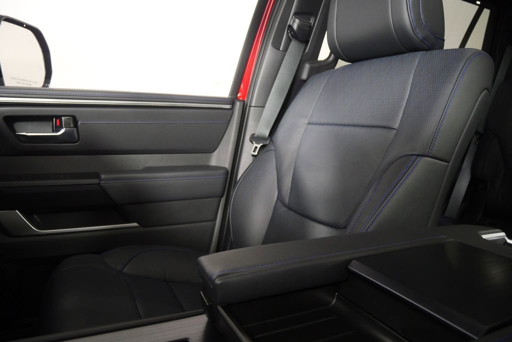 Used 2025 Toyota Sequoia Platinum image 33