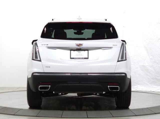 Certified 2024 Cadillac XT5 Sportv w/ Technology Package AWD/4WD image 5
