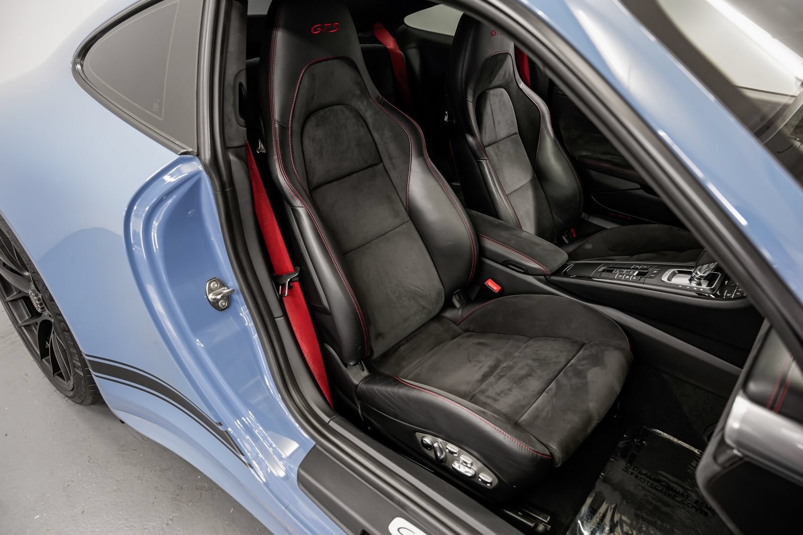 Used 2019 Porsche 911 Carrera 4 GTS AWD/4WD image 29