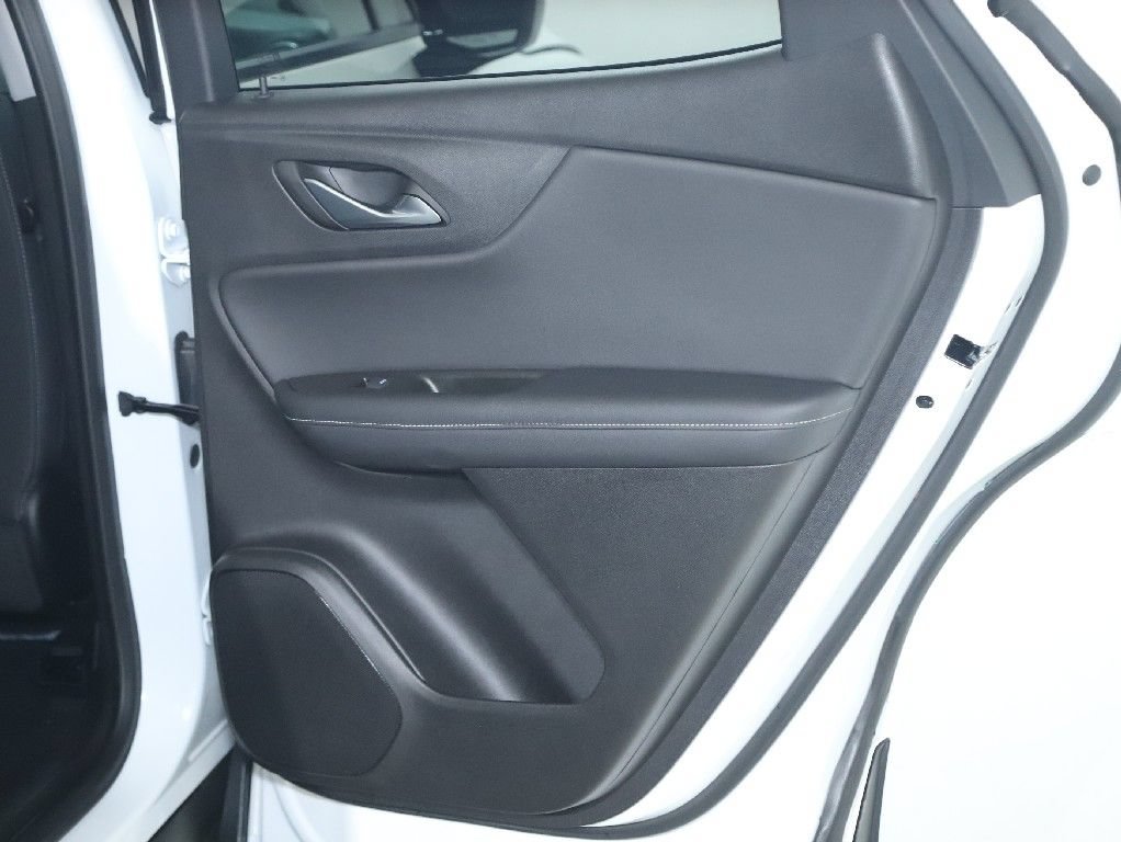 Used 2023 Chevrolet Blazer LT w/ Midnight/Sport Edition FWD image 31