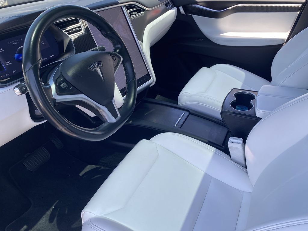 Used 2016 Tesla Model X 90D AWD/4WD image 17