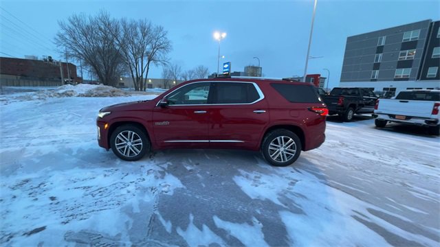 Certified 2022 Chevrolet Traverse High Country w/ LPO, Floor Liner Package image 5