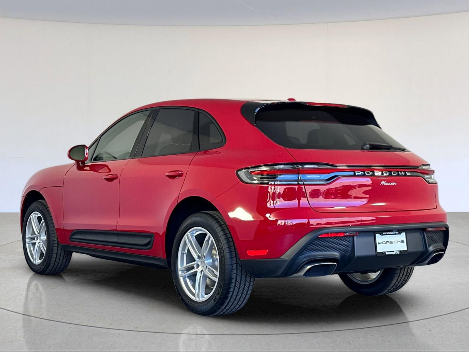 New 2026 Porsche Macan video 3