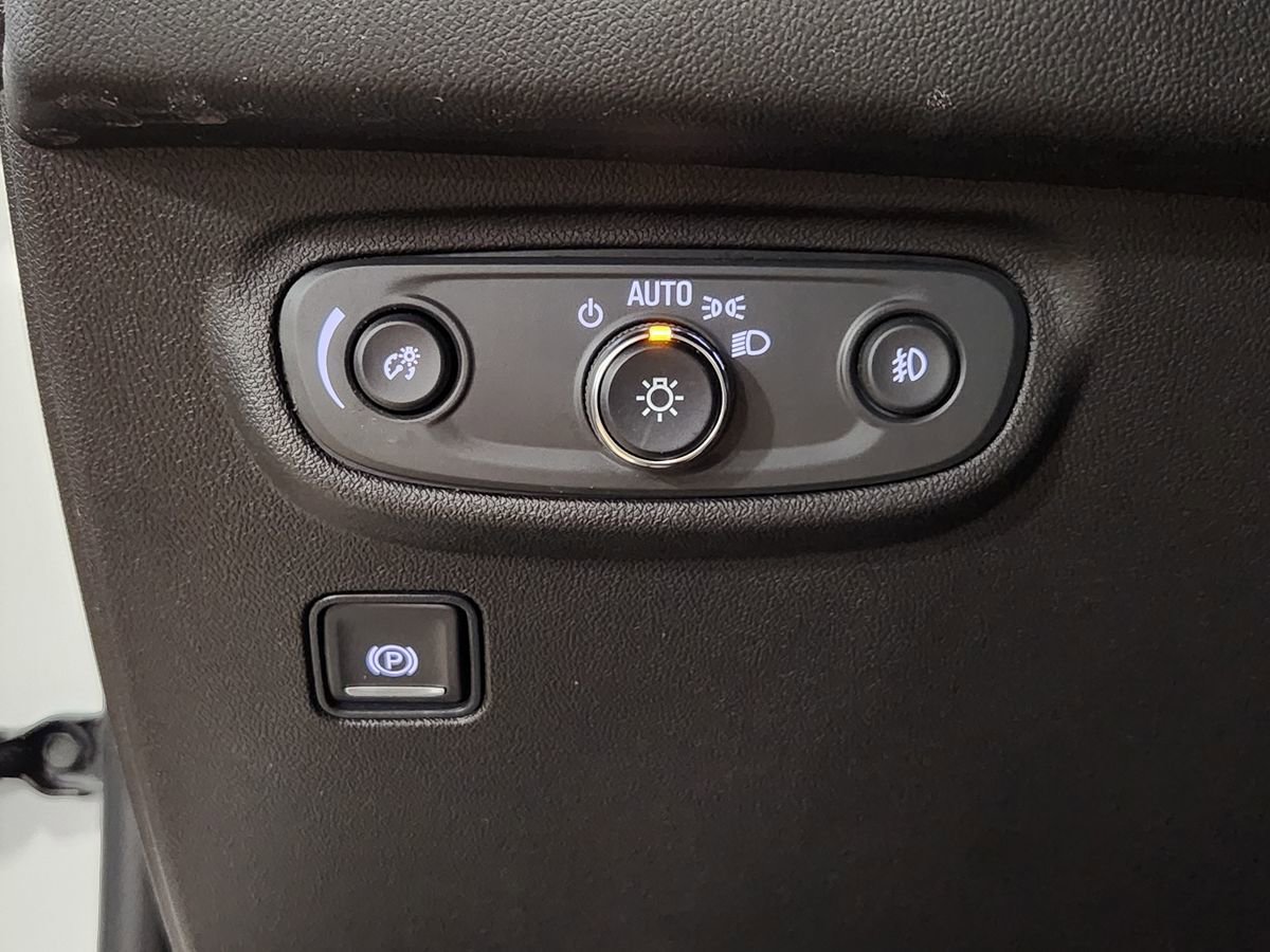 Used 2022 GMC Terrain SLT image 43