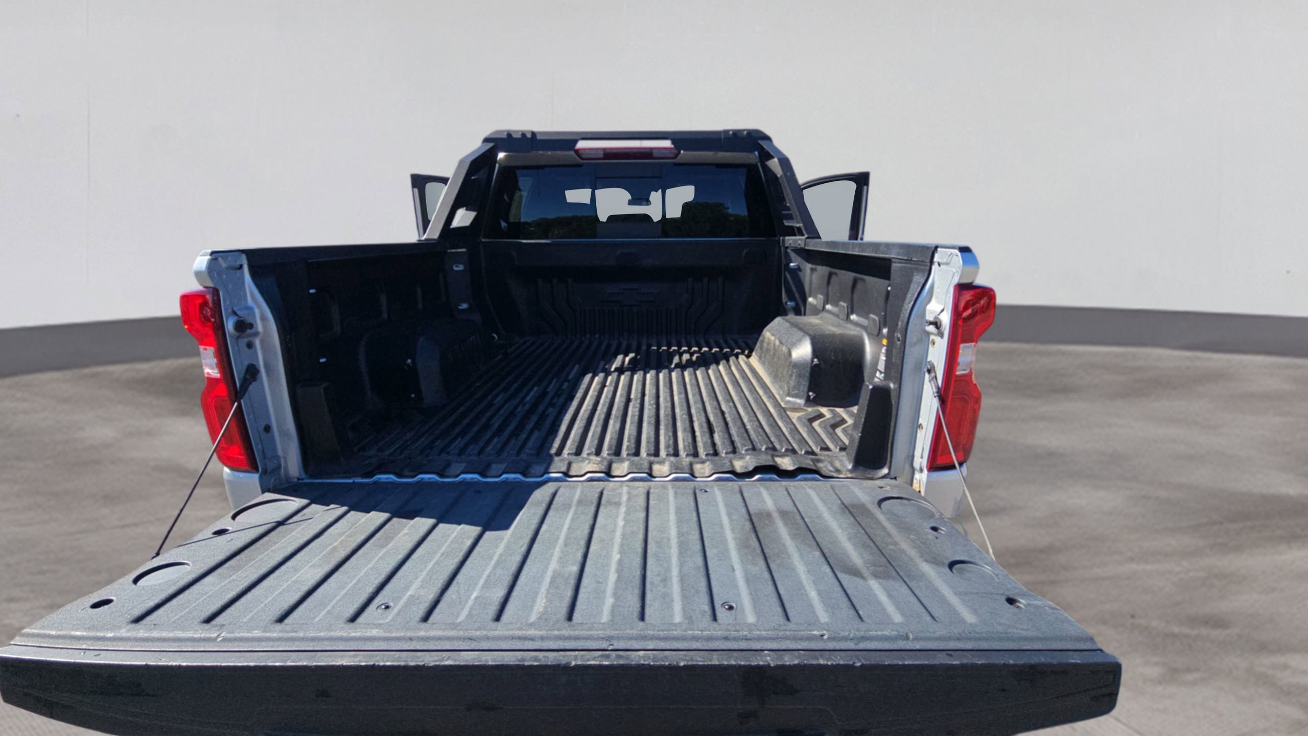 Used 2022 Chevrolet Silverado 1500 RST w/ Convenience Package II image 24