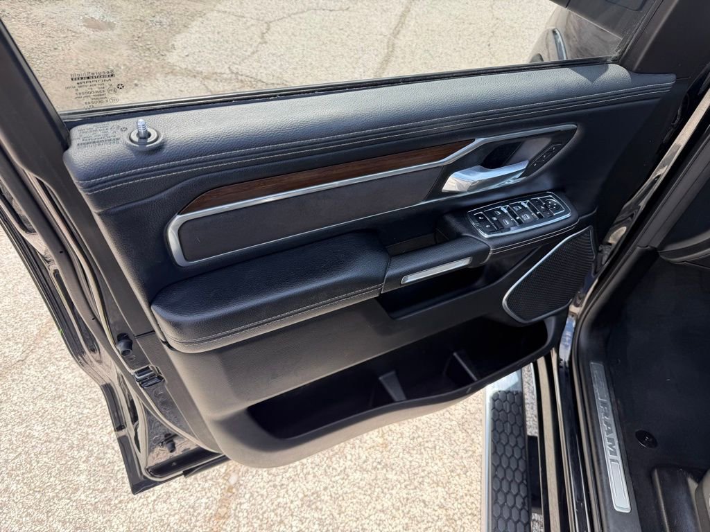 Used 2022 RAM 1500 Laramie AWD/4WD image 19