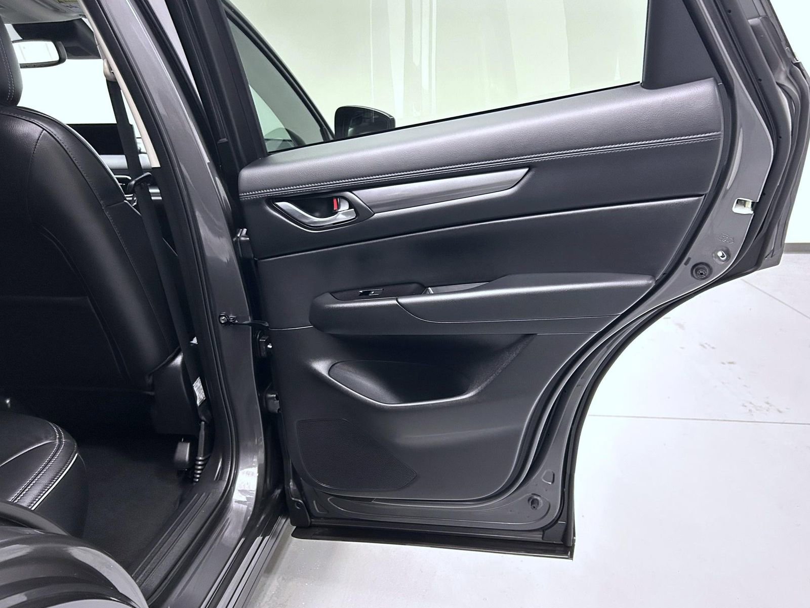 Certified 2025 MAZDA CX-5 AWD 2.5 S w/ Preferred Package image 17