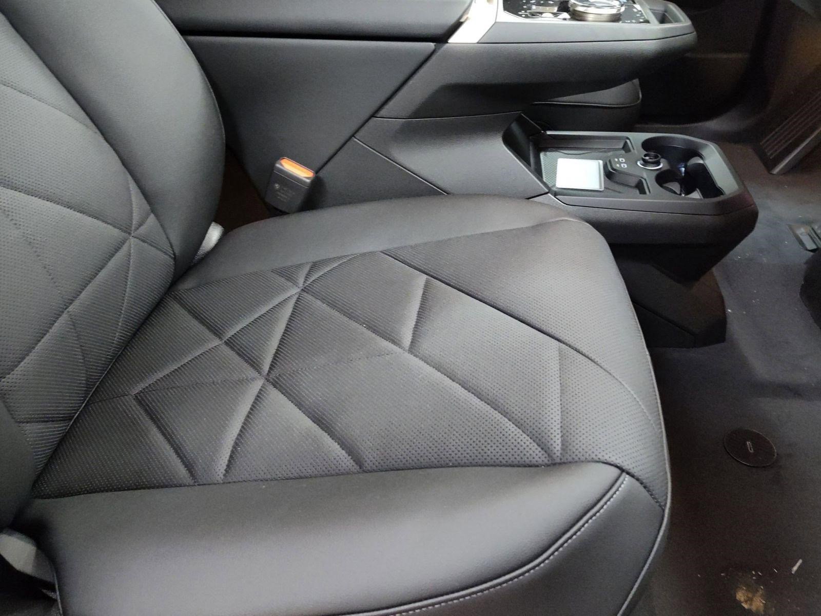 New 2026 BMW iX xDrive45 image 27