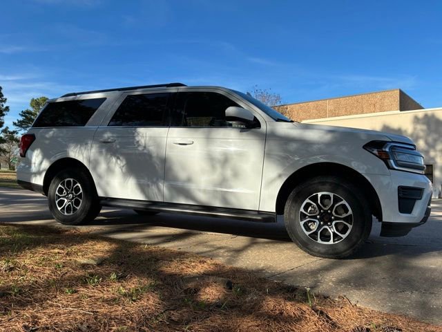 Used 2024 Ford Expedition Max XLT AWD/4WD image 7