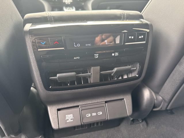 Used 2026 Acura MDX w/ Technology Package AWD/4WD image 16