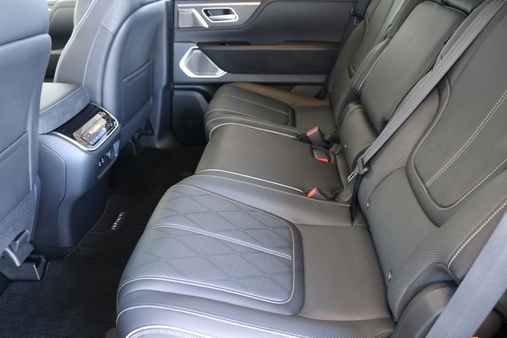 Certified 2025 INFINITI QX80 Sensory image 23
