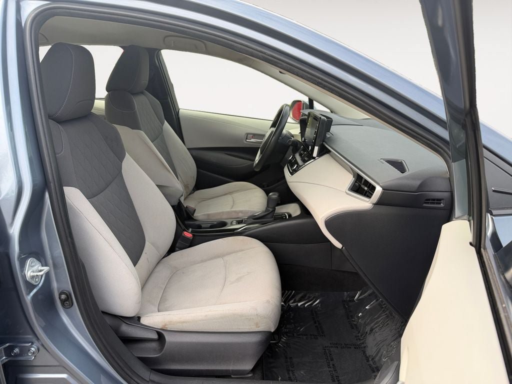 Used 2021 Toyota Corolla LE FWD image 24