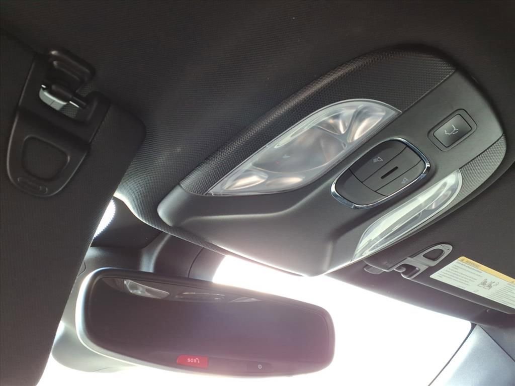 Used 2025 Jeep Compass Trailhawk w/ Trailhawk Elite Group image 29