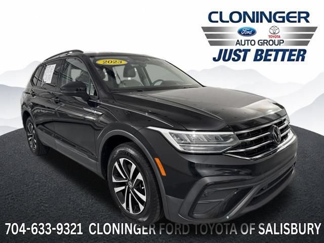 Used 2023 Volkswagen Tiguan S FWD image 1