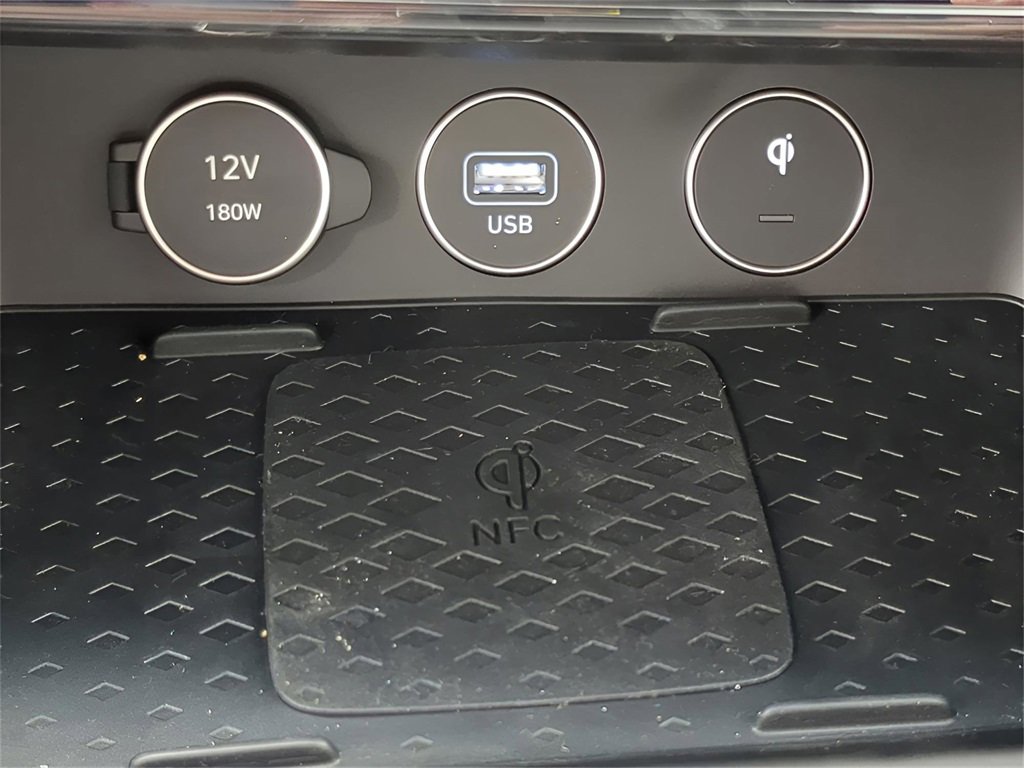 Used 2024 Genesis G70 3.3T Advanced w/ Sport Prestige Package image 16