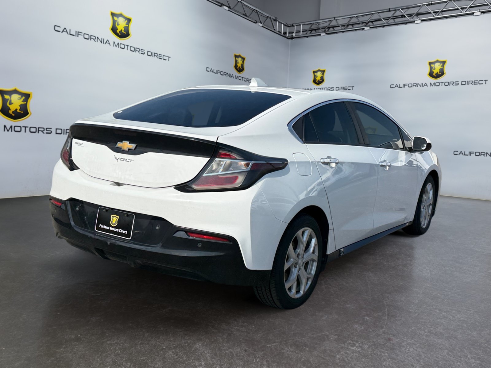 Used 2016 Chevrolet Volt Premier w/ Driver Confidence Package FWD image 5