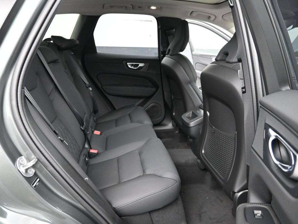 New 2026 Volvo XC60 B5 Plus w/ Climate Package AWD/4WD image 16