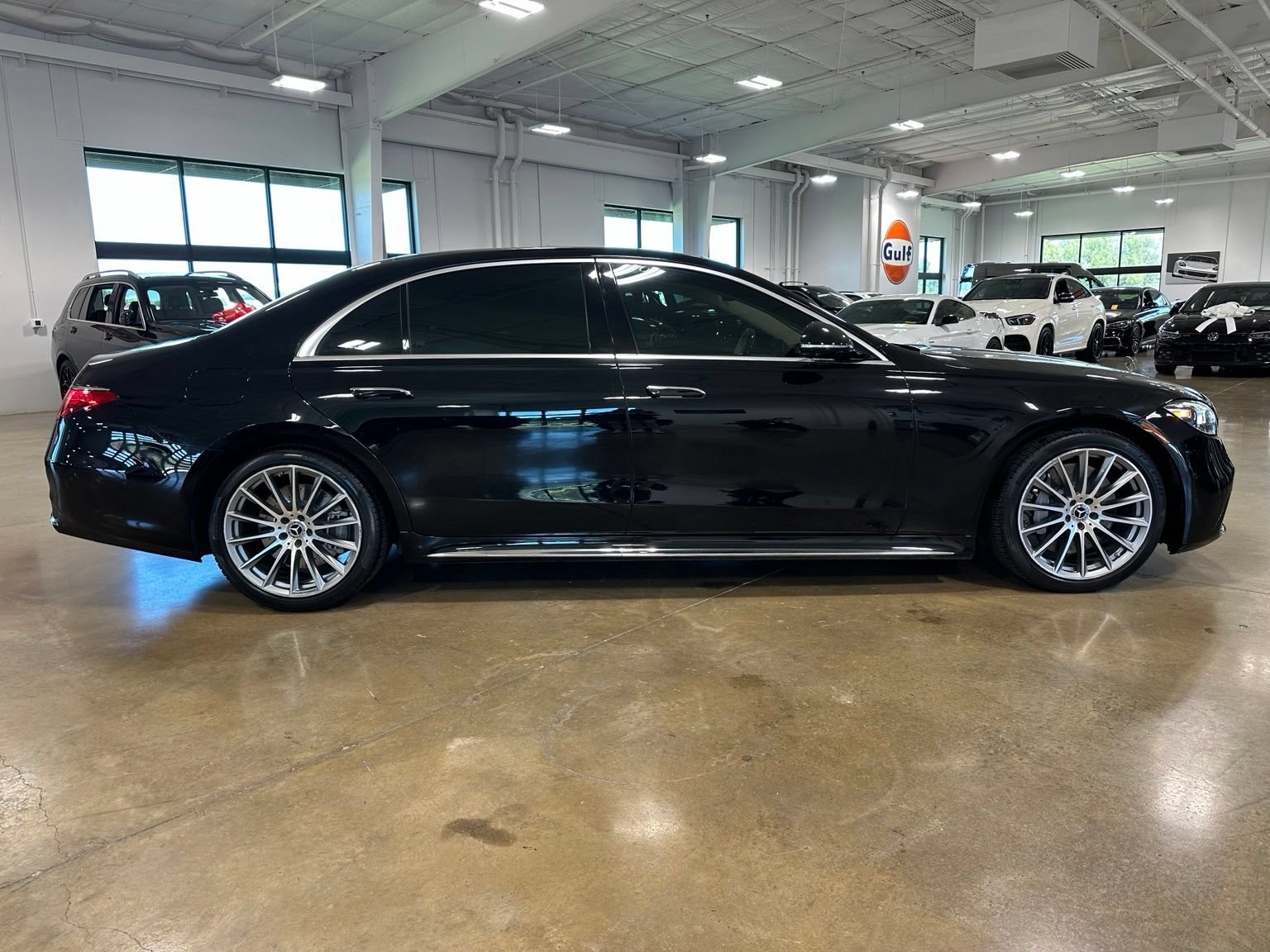 Used 2023 Mercedes-Benz S 580 4MATIC Sedan image 6