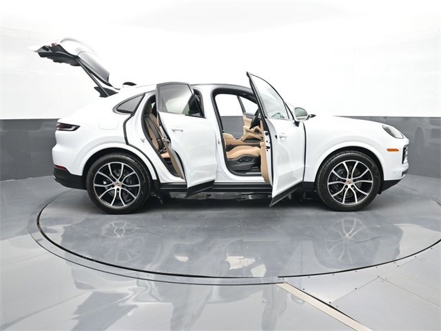 New 2026 Porsche Cayenne Coupe image 32