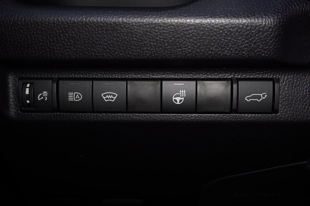 New 2025 Toyota RAV4 XLE image 12