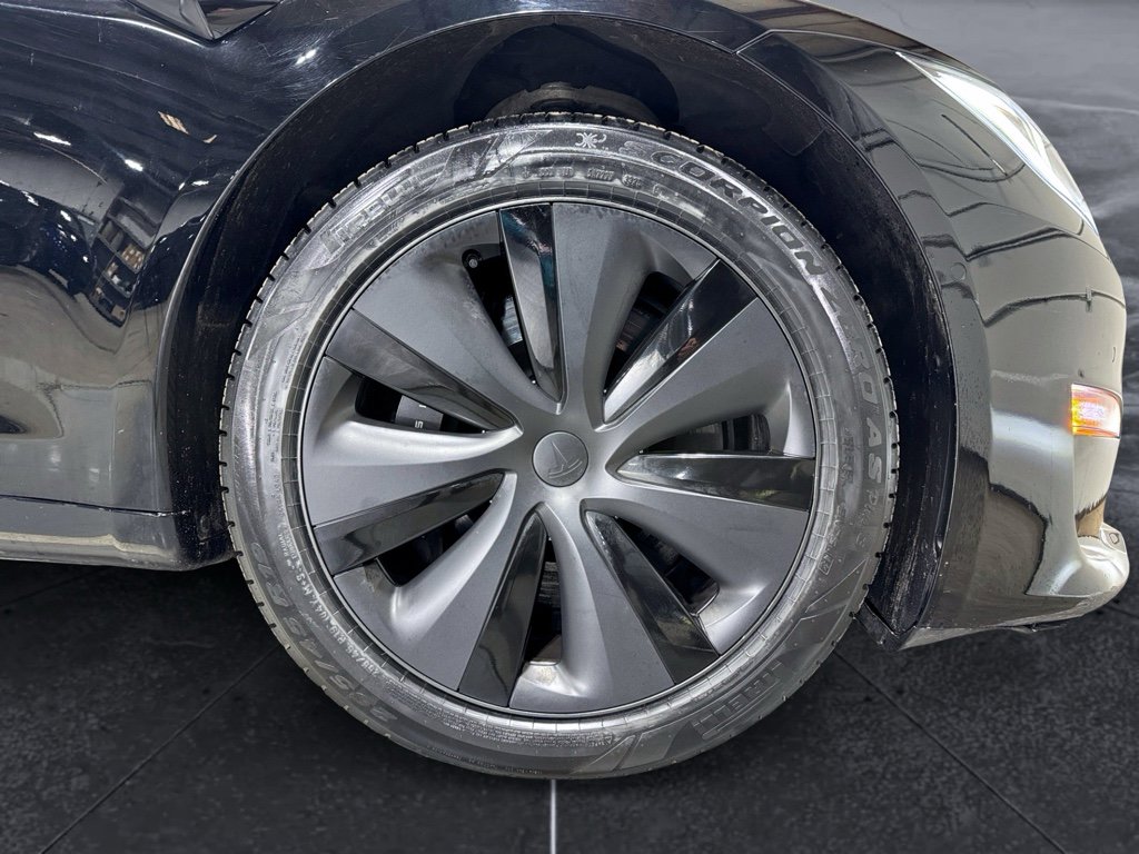 Used 2021 Tesla Model S Plaid image 33