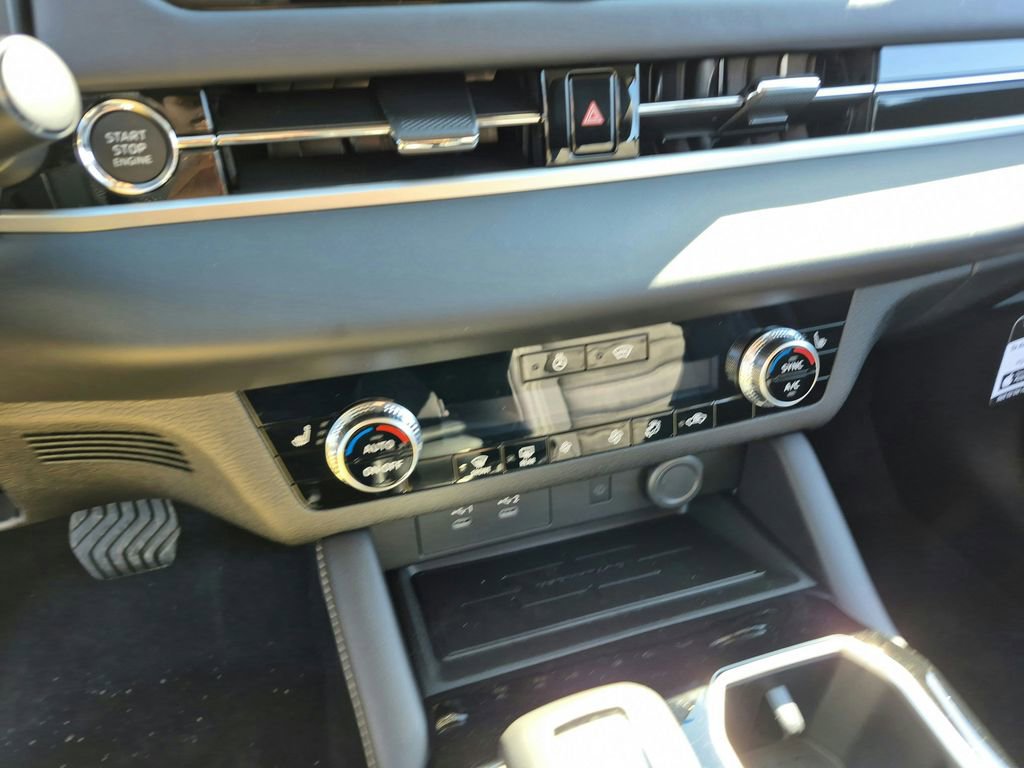New 2026 Mitsubishi Outlander AWD image 24