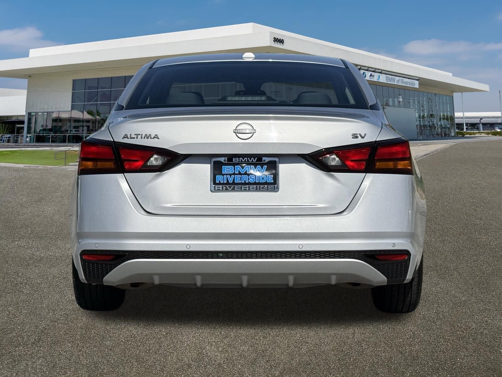 Used 2024 Nissan Altima 2.5 SV image 9