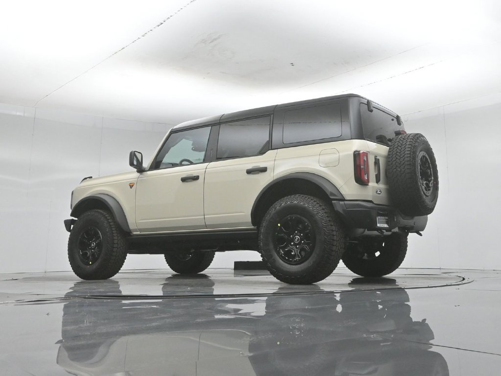 New 2026 Ford Bronco Badlands w/ Wildtrak Package AWD/4WD image 50