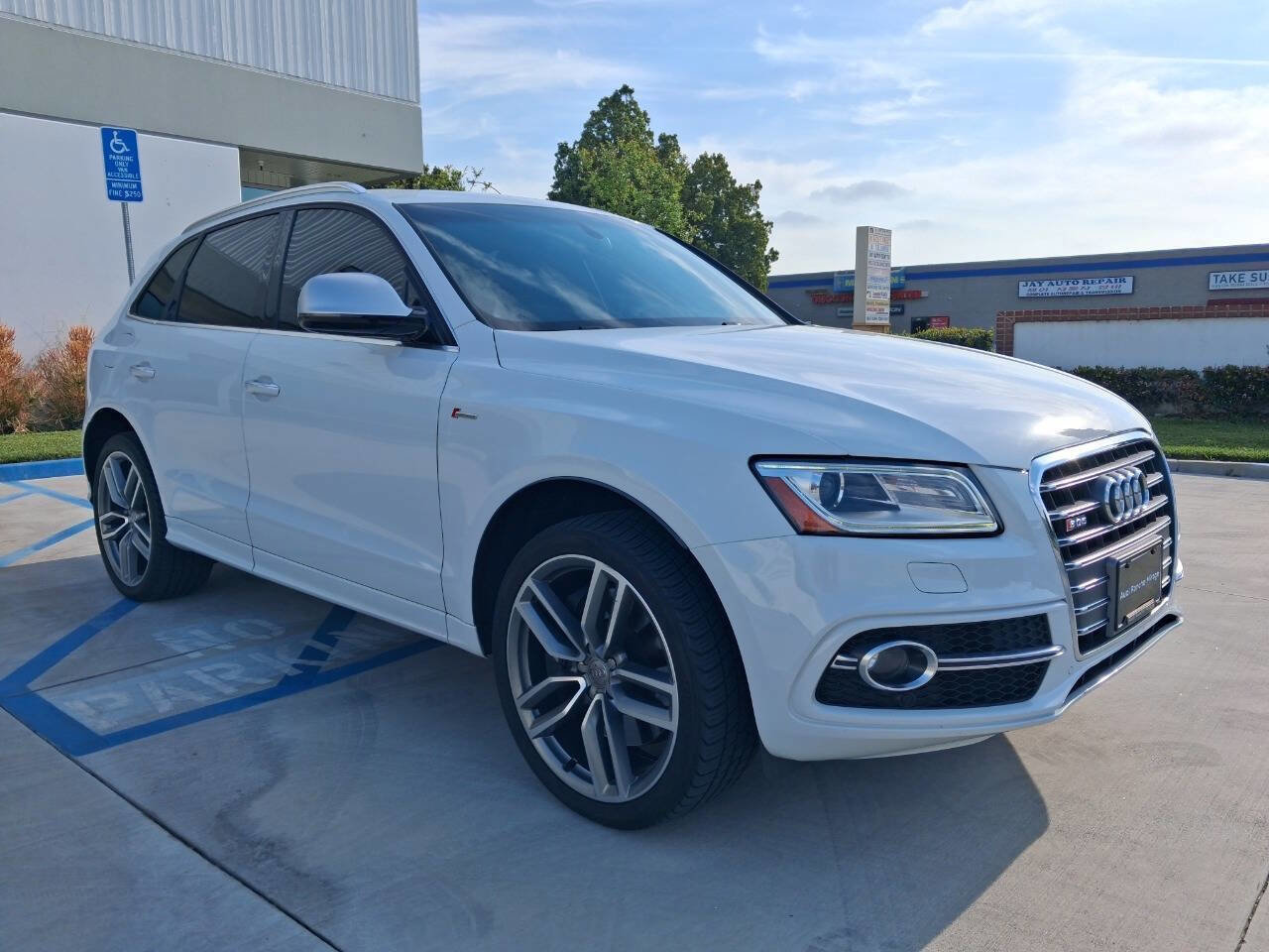 Used 2016 Audi SQ5 Premium Plus image 3