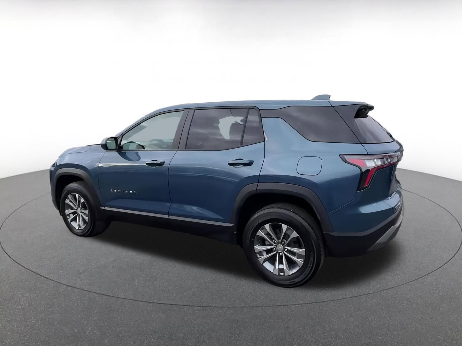 Used 2025 Chevrolet Equinox LT image 10