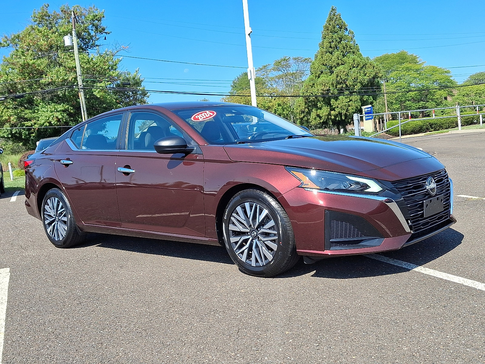 Used 2024 Nissan Altima 2.5 SV